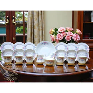 21-Piece Mid-Century Queen Anne Tea Set